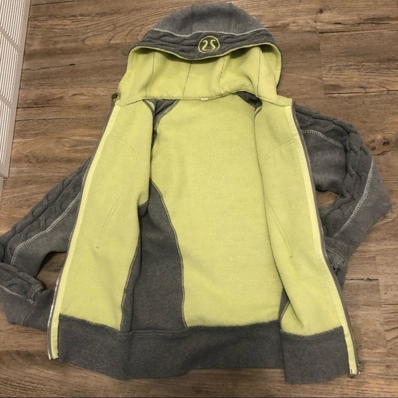 LULULEMON Gray Limited Edition Cable-Knit Scuba Hoodie Neon Yellow Sz Small (?) - Picture 3 of 10